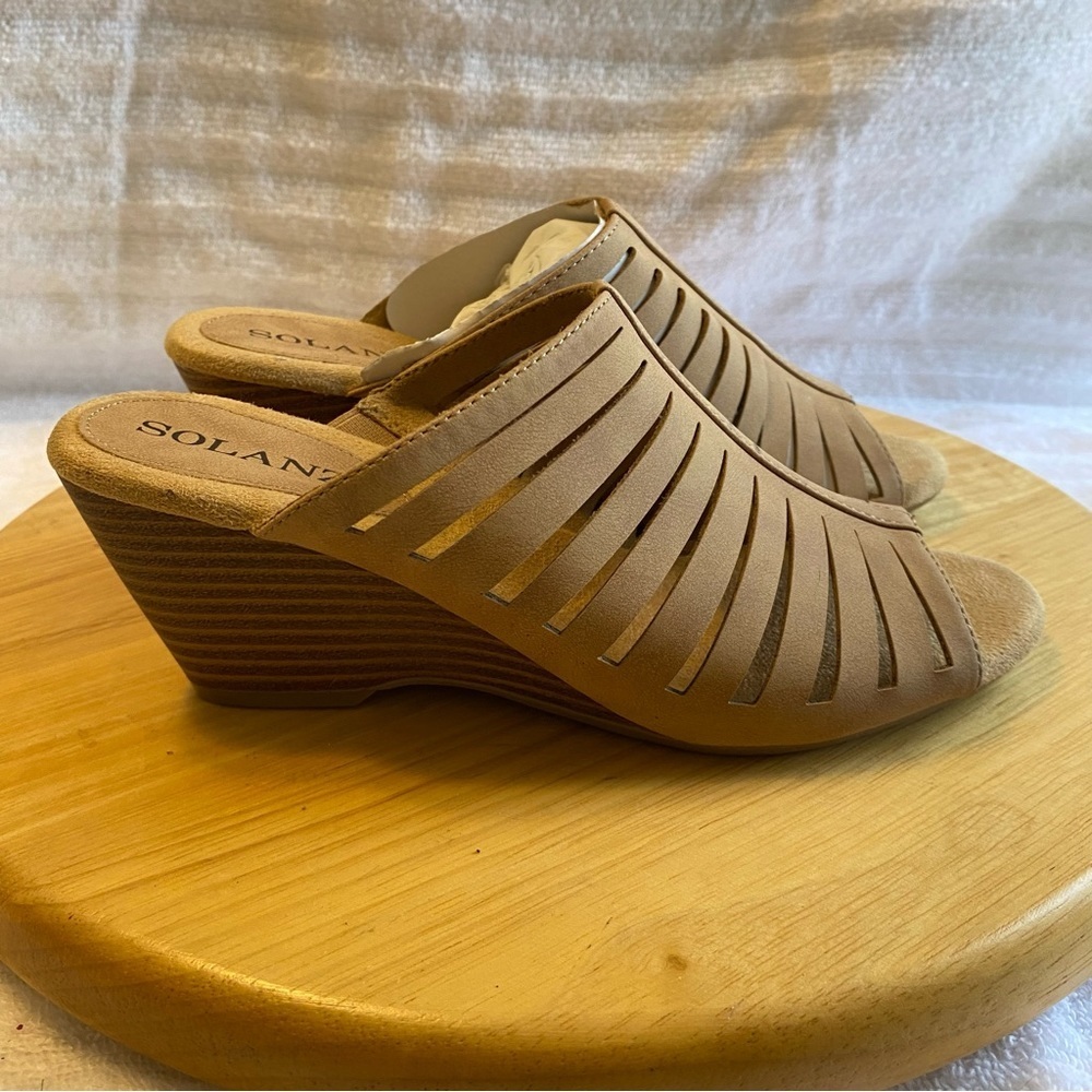 Solanz Shoes Women’s Size 6 Heels Open Toe Slip On‎